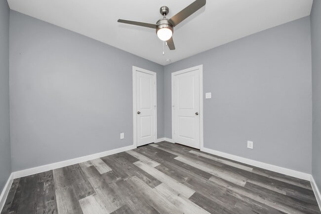 Building Photo - 618 Maple Way