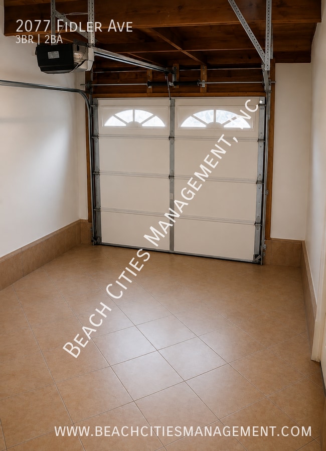 Building Photo - 2077 Fidler Ave
