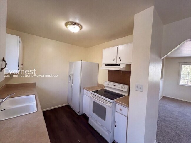 Building Photo - 1456 Bonita Dr