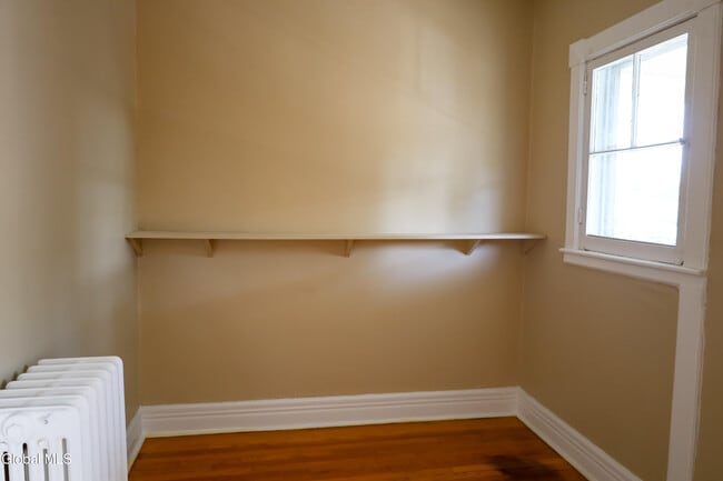 Building Photo - 475 Hamilton St