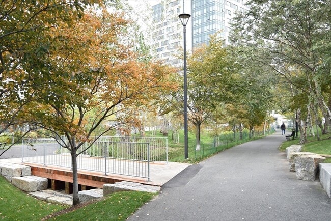 Building Photo - 1 Earhart St