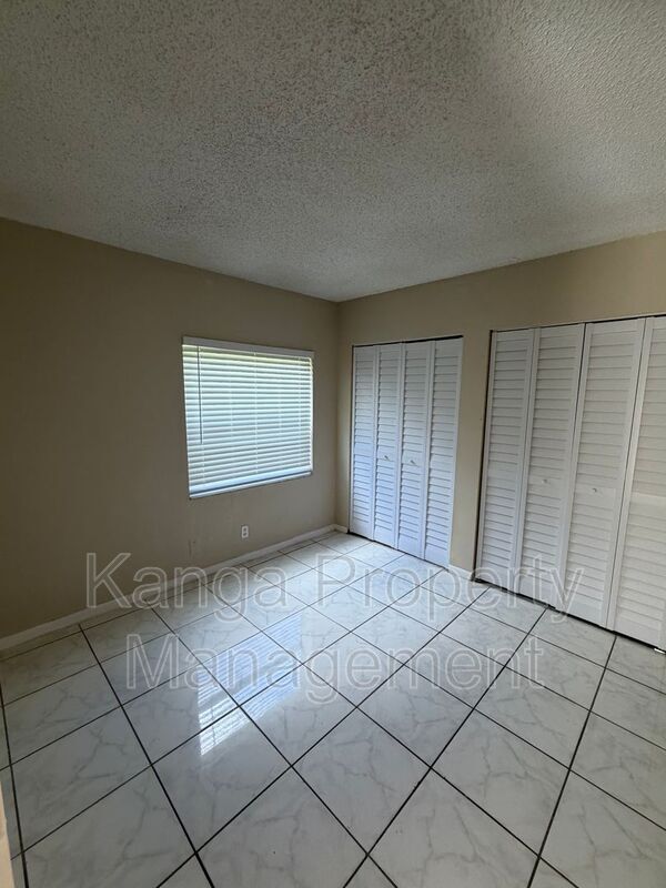 Building Photo - 11441 NW 35th St