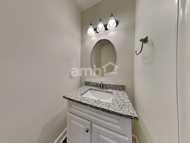 Building Photo - 12 Bittercrest Ct