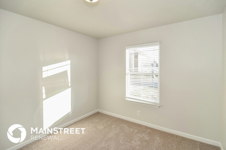 Building Photo - 3228 Willingham Run