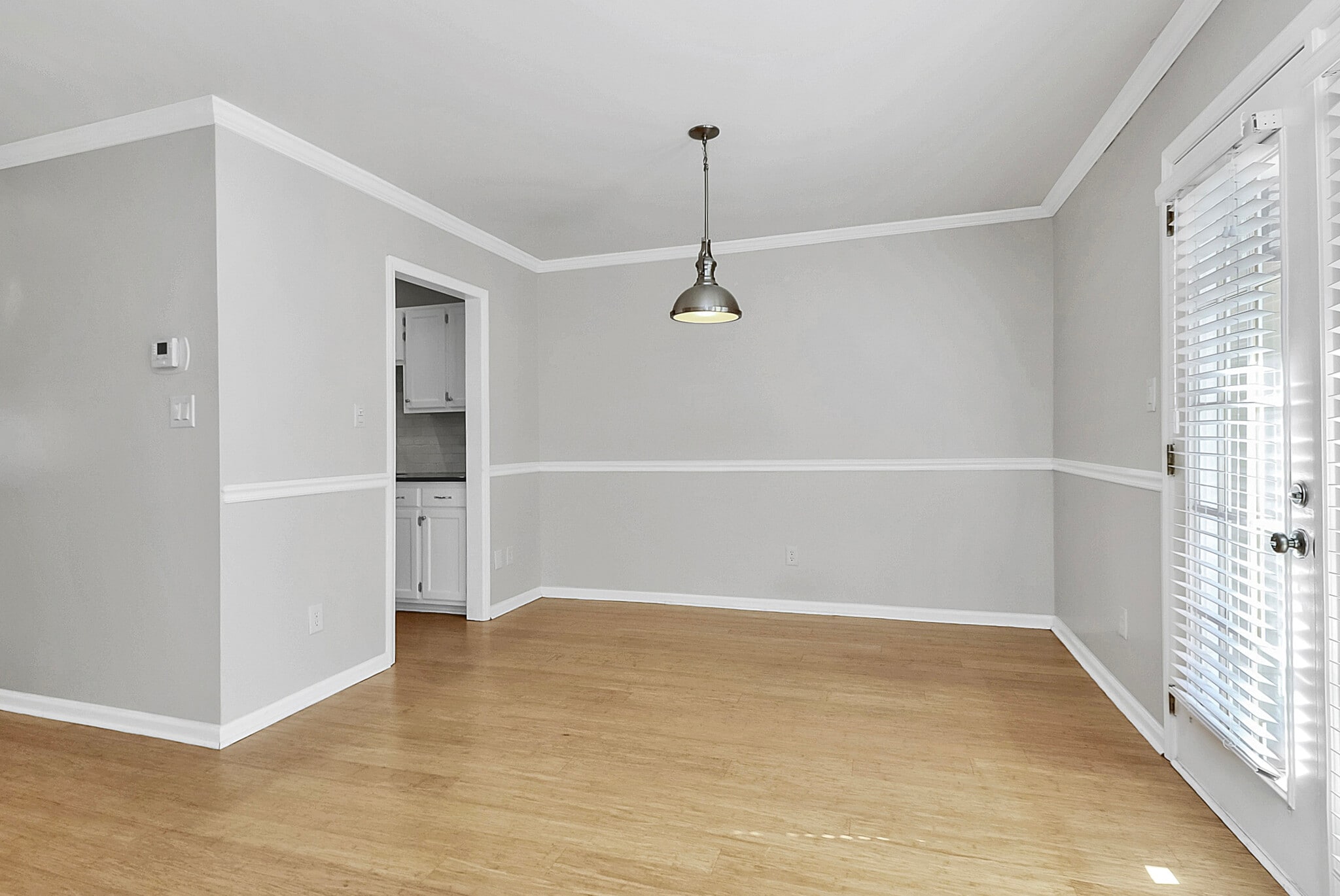 Building Photo - 9459 Kings Falls Dr