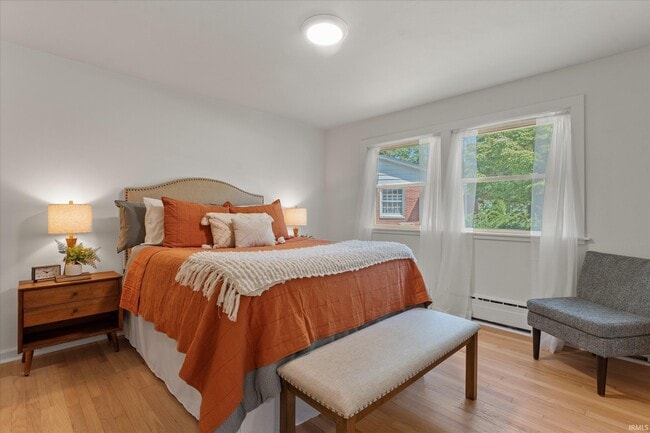 Building Photo - 2121 E Madison St