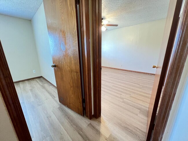 Building Photo - 121 Crawford Ct