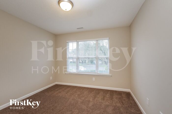 Building Photo - 11626 English Oak Ln