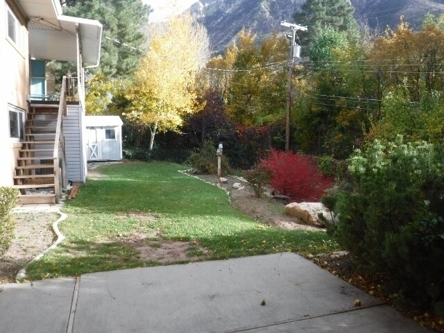 Building Photo - Olympus Cove Five Bedroom Rambler; Amazing...