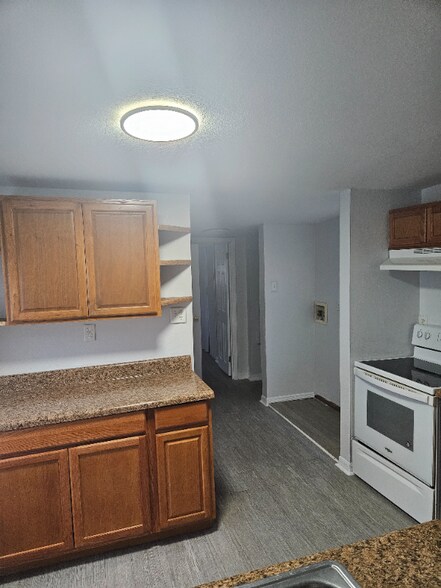 Building Photo - 785 Canaveral Groves Blvd