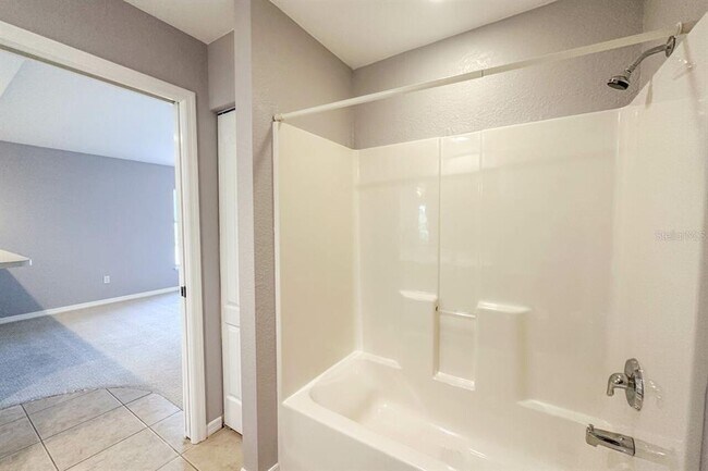 Building Photo - 8100 Memory Ln