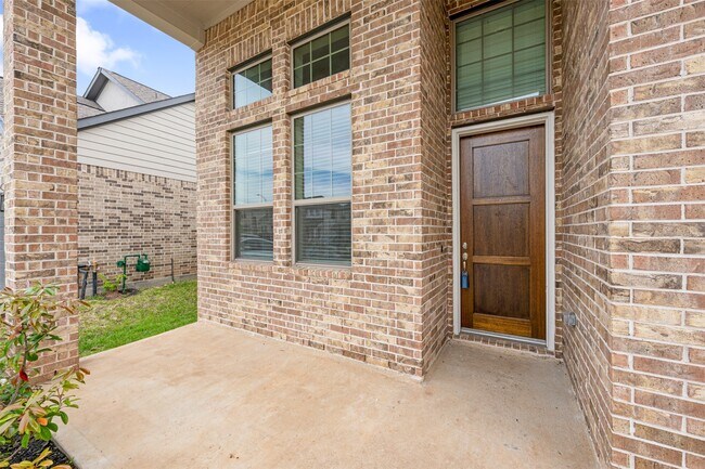 Building Photo - 8714 Windsong Trail Dr