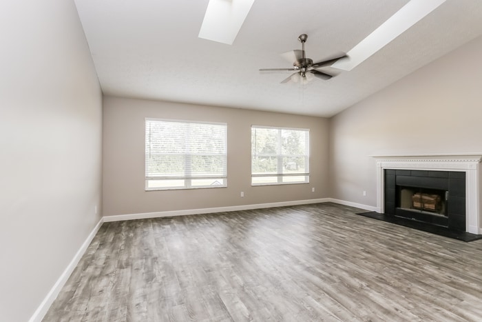Building Photo - 3844 Eastrise Dr