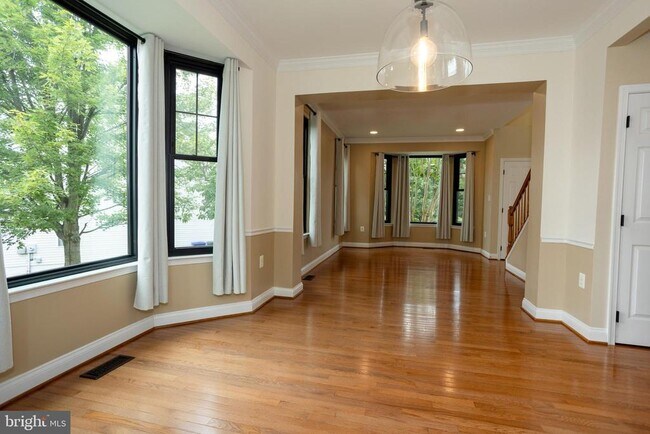 Building Photo - 1411 Campbell Ct NE