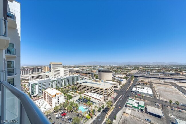 Building Photo - 150 S Las Vegas Blvd