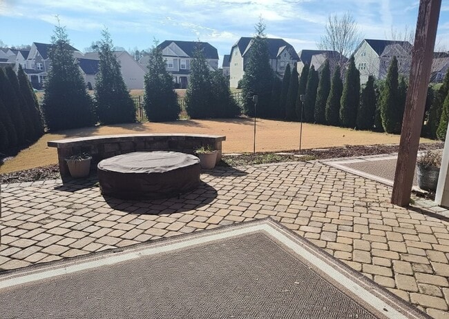 Building Photo - Georgeous 3 bedroom, 2.5 bathroom home located in the Stafford at Longtree community!