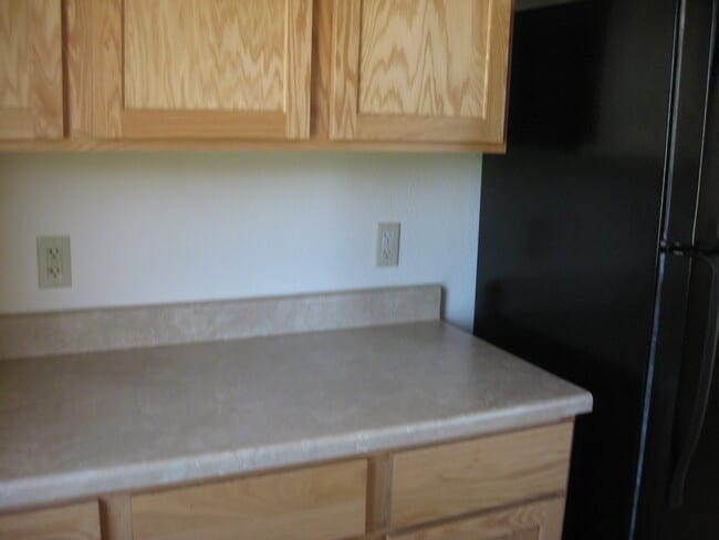Building Photo - 804 Defoe St
