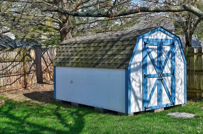 Building Photo - FOR RENT - INDIAN LAKES / SALEM AREA VIRGINIA BEACH!