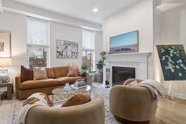 Building Photo - 1667 N Bissell St