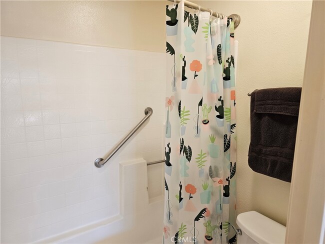 Building Photo - 25671 Le Parc Unit 9