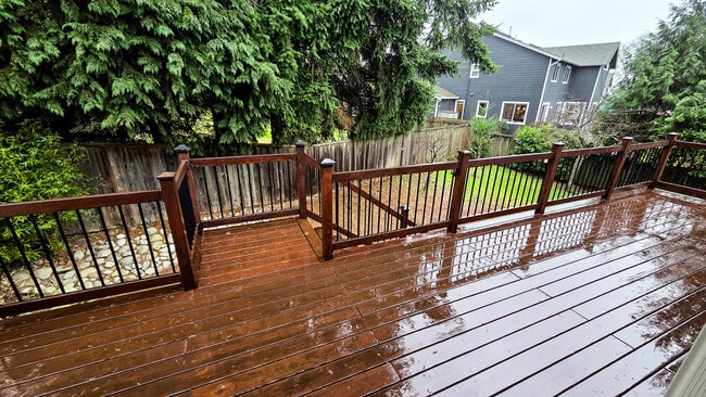 Building Photo - 11734 82nd Ave NE