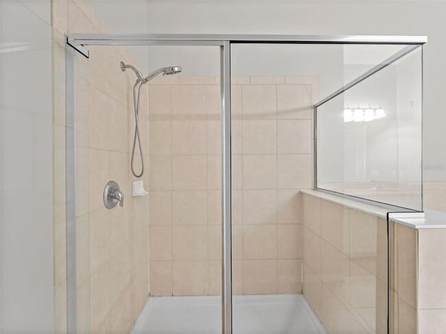 Building Photo - 6222 Hadley Commons Dr