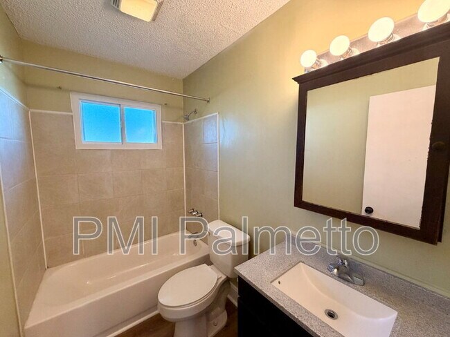 Building Photo - 4716 Leaf Crest Ct