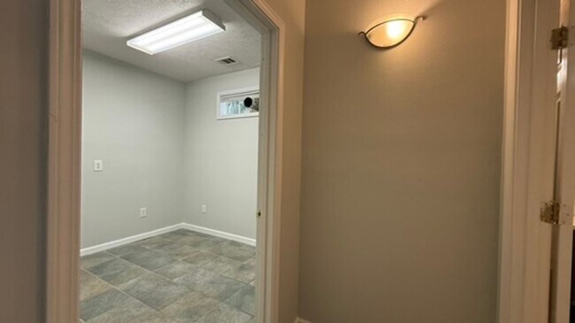 Building Photo - Commercial Office Space in Historic Richmond Hill