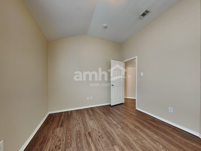 Building Photo - 406 Fireberry Dr