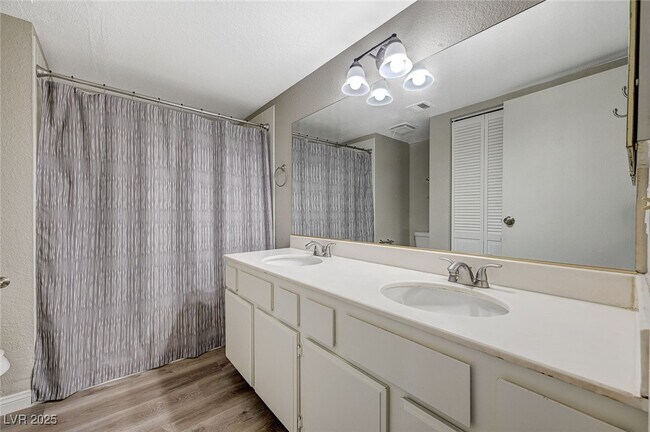 Building Photo - 4704 O'Bannon Dr