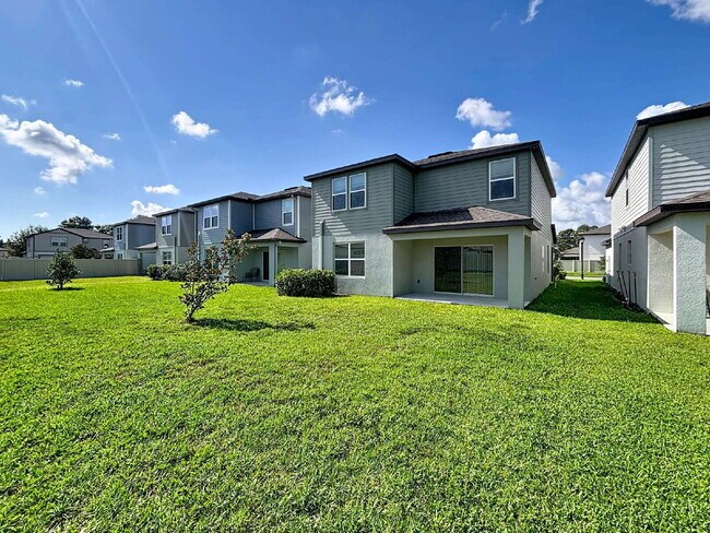 Building Photo - 30561 Gilbern Rd