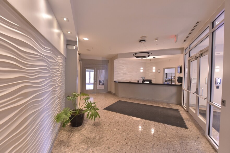 Concierge servive - 880 N Pollard St