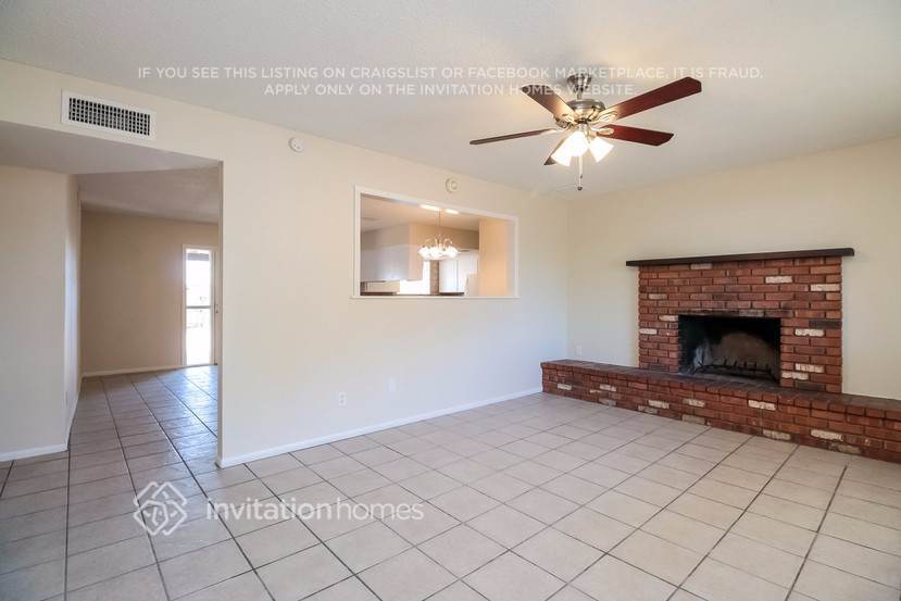 Building Photo - 208 W McLellan Rd