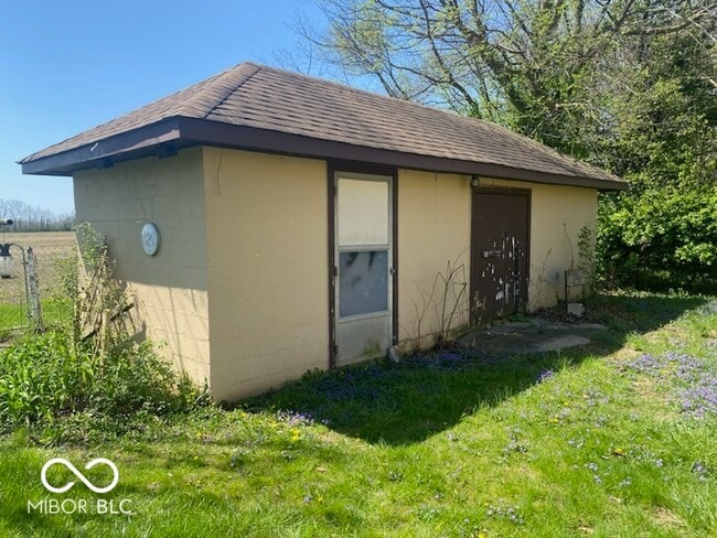 Building Photo - 931 Pushville Rd