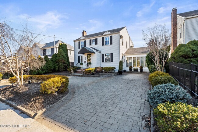 Building Photo - 608 Corlies Ave