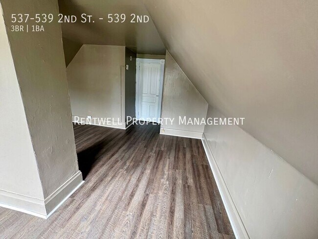 Building Photo - 537-539-539 2nd St