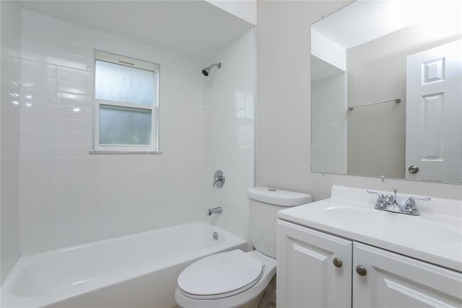 Building Photo - 7560 Quail Pond St