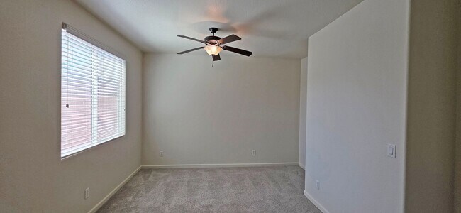 Building Photo - 845 Bronze Ln