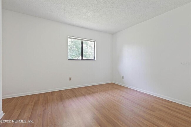Building Photo - 94 Belvedere Ln