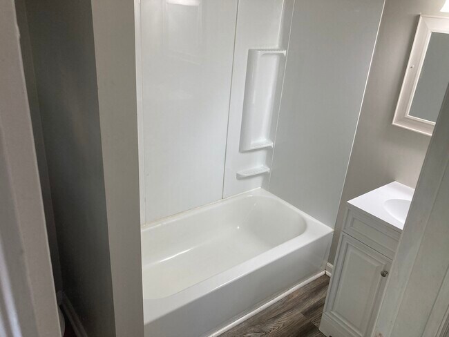 Building Photo - 2208 Winterberry Dr