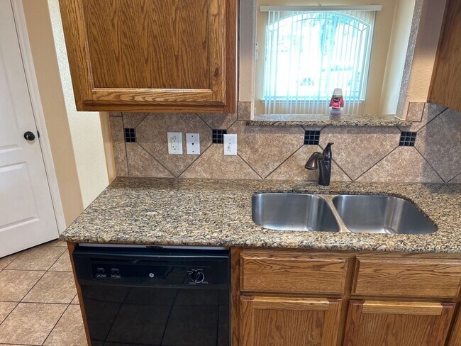 Building Photo - 4907 Autumn Valley Dr