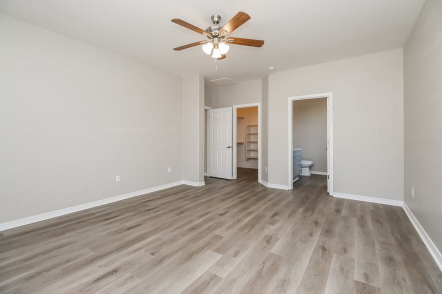 Building Photo - 60664 Eagle Mountain Dr