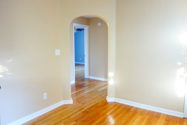 Building Photo - 8007 Garland Ave