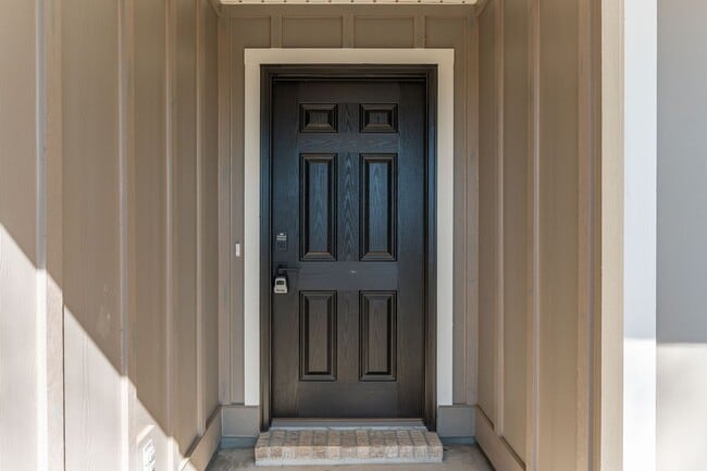 Building Photo - NEW Construction for Rent!!  IDEAL location on the edge of town!