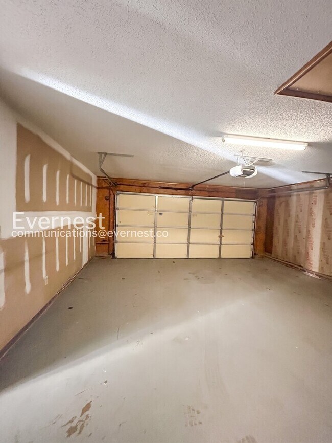 Building Photo - 4588 Lands End Ct SW