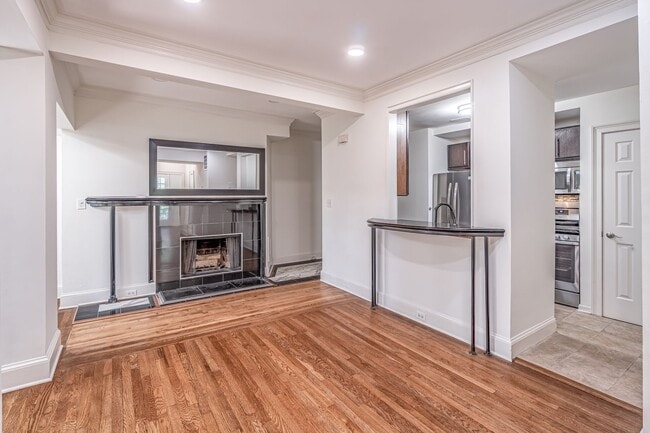 Building Photo - 2 bed 2 bath Peachtree Loft living in Buck...