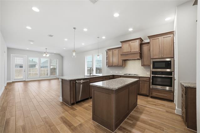 Building Photo - 3053 Elmwood St