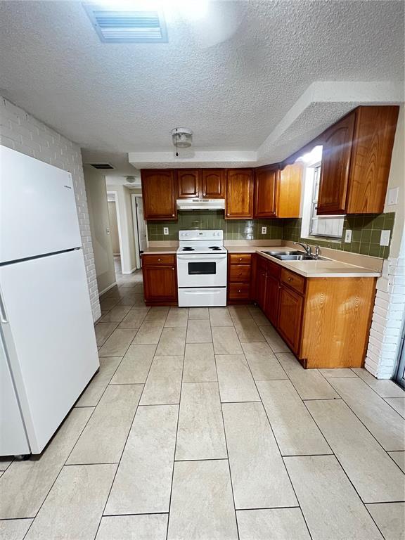 Building Photo - 5606 Mirada Dr