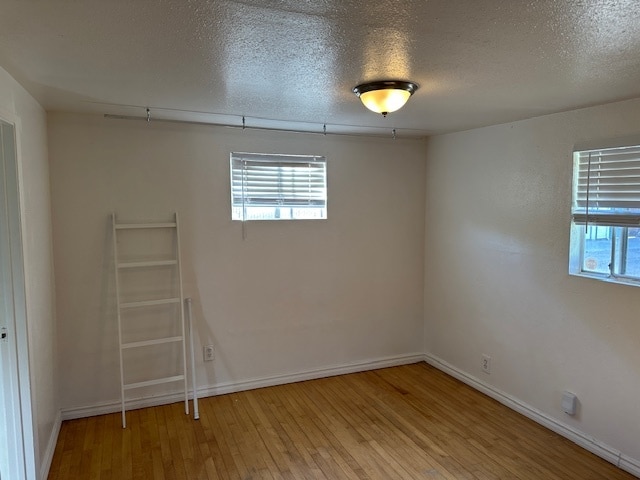 Building Photo - 115-112 Poplar Ave