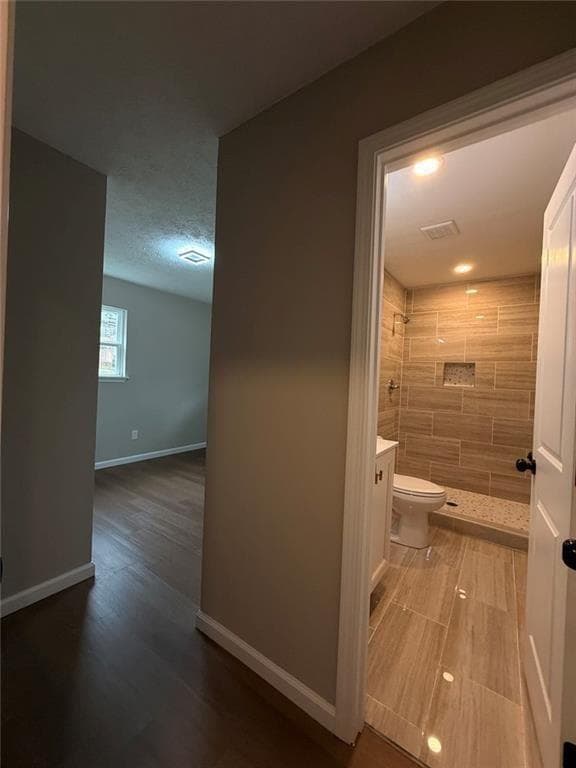 Building Photo - 1055 Pinecrest Dr